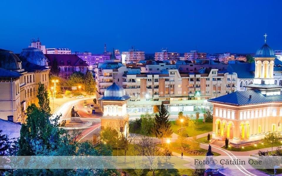 Vintage Apartament Ultracentral Крайова Экстерьер фото